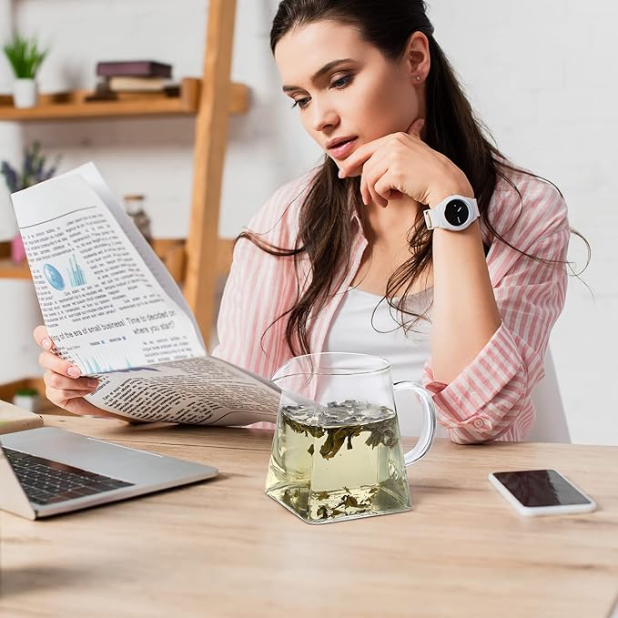 Leinuosen 2 Pcs Small Glass Creamer Pitcher with Spout Milk Frothing Pitcher Elegant Shaped Glass Coffee Tea Creamer Jug Creative Milk Frother Cup