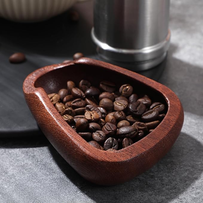 1 Pc Coffee Bean Dosing Cup, Dosing Walnut Wood Cups Coffee Measuring Cup Precise Measuring for Espresso Tea Bar Accessories Kit