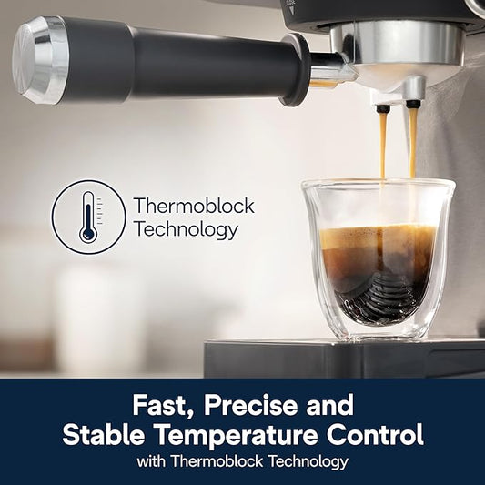 De’Longhi Classic Espresso Machine with Milk Frother, 15-Bar Pump & Temperature Control - Barista Coffee Maker Kit for Espresso, Latte, Cappuccino & Iced