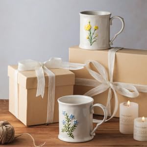 Artistic Lavender pattern Ceramic Coffee Mug - 16oz, Hand-Painted, Microwave heating and dishwasher cleaning available, Ideal for Daily Brews