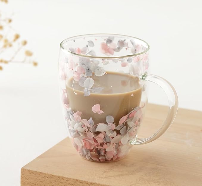 Double Glass Flower Tea Cup, Aesthetic Preserved Flower Cup, Cute Insulated Tea Cup with Handle, Heat Resistant & Lead-free Coffee Mugs, Gifts for Birthday Mother's Day, Perfect for Women Wife Mom (P)