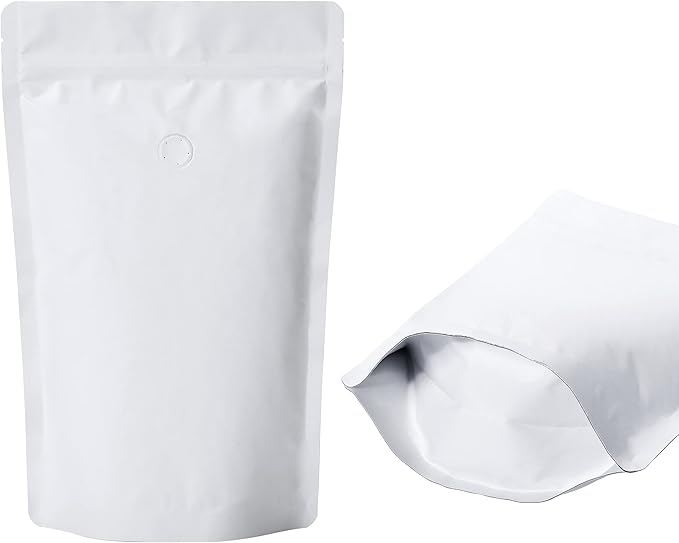 Pack of 50 White Kraft Paper Coffee Bags with Degassing Valve, Stand-up Coffee Pouches in Food Grade with Resealable Zipper Lock (8oz, 0.5lb, 50 Pieces)