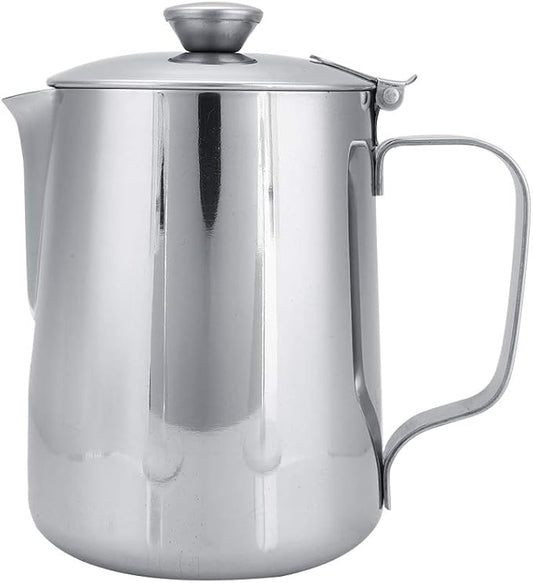 Stainless Steel Milk Frothing Pitcher, Stainless Steel Coffee Cup Mug Milk Frothing Pitcher Jug with Lid for Latte Coffee Art for Office Kitchen with handle(600ml)