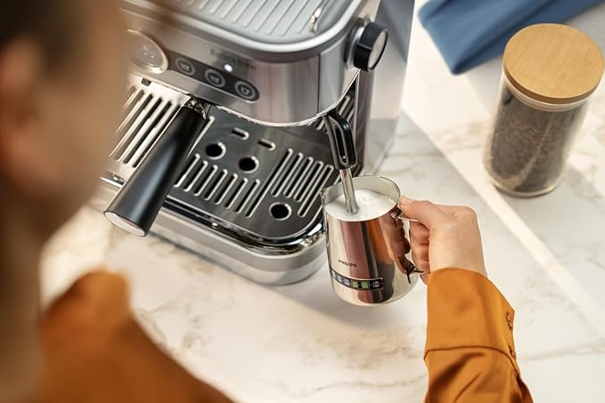 Philips Temperature Perfection Milk Jug - Integrated Temperature Indicator, Smooth Microfoam, Stainless Steel, 450ml Capacity, Perfect for Latte Art, Espresso Accessory (CA8012/10)