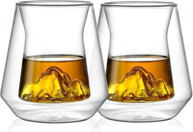 NutriChef Double-Wall Insulated Drinking Glasses - 8 oz Set of 2 Mugs, Insulated Tumblers for Hot or Cold Drinks, Coffee, Soda, Cocktails and More - Microwave and Dishwasher Safe, Sweat-Free Design