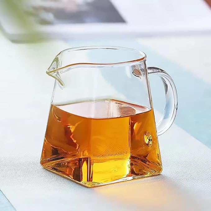 Glass Pitcher with Handle, Milk and Cream Pitcher Cup Jug, Heat Resistant Borosilicate Glass Creamer for Coffee Tea or Maple Syrup Serving, Stovetop & Microwave Safe (32oz/ 950ML)