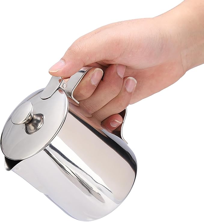 DEWIN Milk Frothing Pitcher, 20oz/600ml Stainless Steel Steaming Pitcher Barista Milk Frother Cup Jug for Espresso Machine Coffee Cappuccino Latte Art - Silver