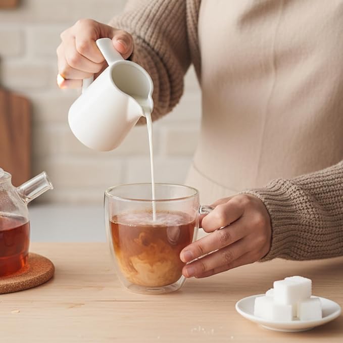 ZENFUN Set of 4 Porcelain Creamer and Sugar Set with Saucer, Sugar Bowl with Lid and Spoon, Cream Pitcher, Sweetener Holder, Coffee Serving Set for Kitchen Home Cafe Christmas Party, Restaurant