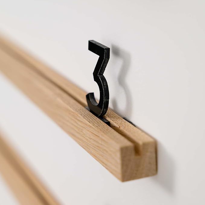 Inko Horeca Wooden Wall Letter Board - Set of 10 Oak Rails + 400 Changeable Black Letters - Floating Wall Menu Display Shelf for Cafe, Bar, Kitchen, and Home Decor