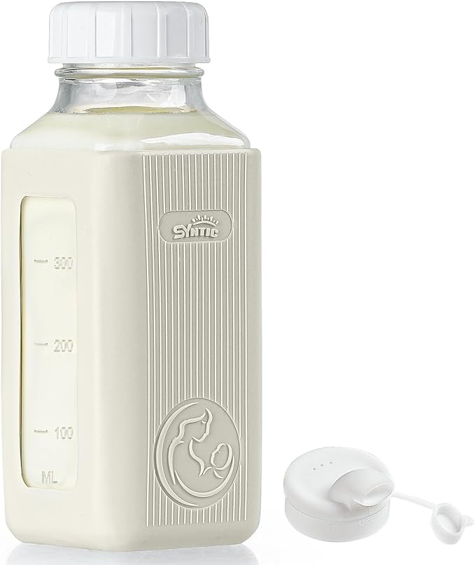 Syntic 1 Pack 16 Oz Glass Milk Storage Bottle with Airtight Lid & Pour Spouts, Milk Storage Containers for Fridge with Clear Scales - Milk Collection Bottles with Gray Protective Case
