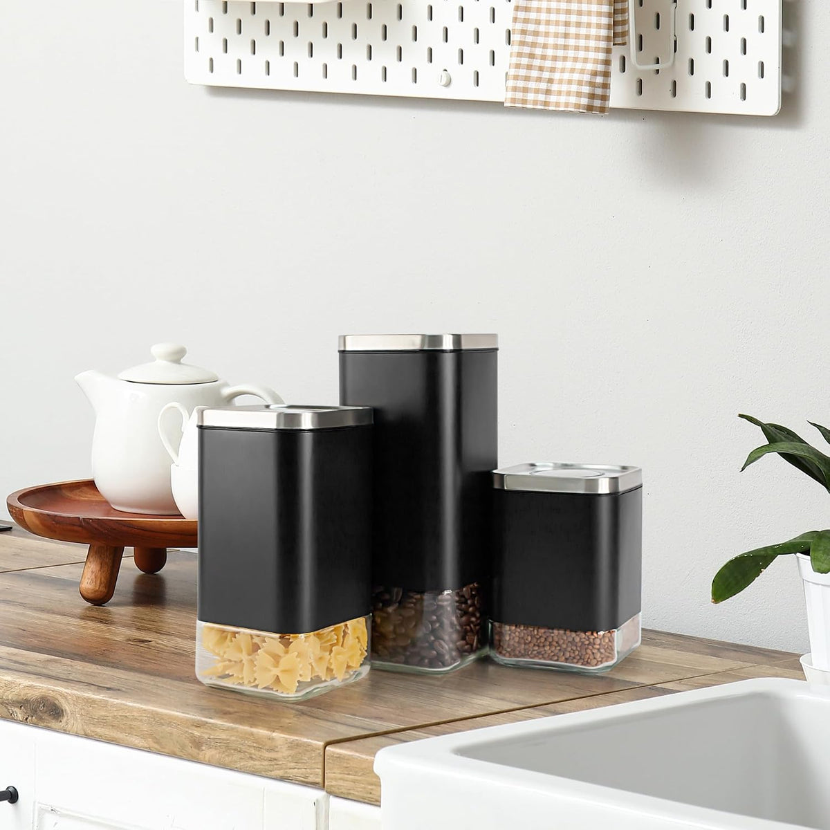Kaffè 16 oz Square Airtight Glass Coffee Canister – Black & Silver
