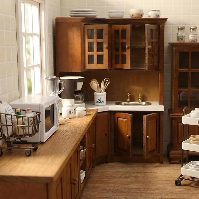 Dollhouse 1/12 Miniture Coffee Maker & Juicer Set 2Pcs Doll House Kitchen Appliances Furniture Plastic Model Coffee Pot Blender Accessories (White)