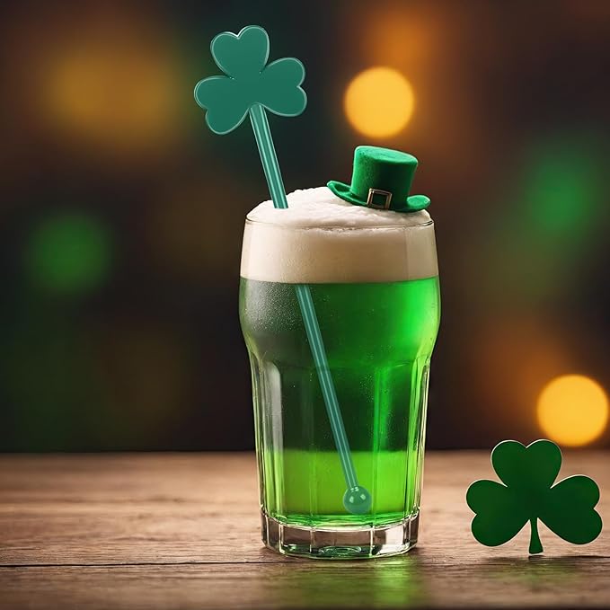 30 Pcs Saint Patrick's Day Drink Stirrers Irish Shamrock Stir Sticks Cocktail Drink 6" Plastic Swizzle Sticks Reusable Shamrock Stirrer for Coffee Beverage Party Bar Supplies Weddings Events