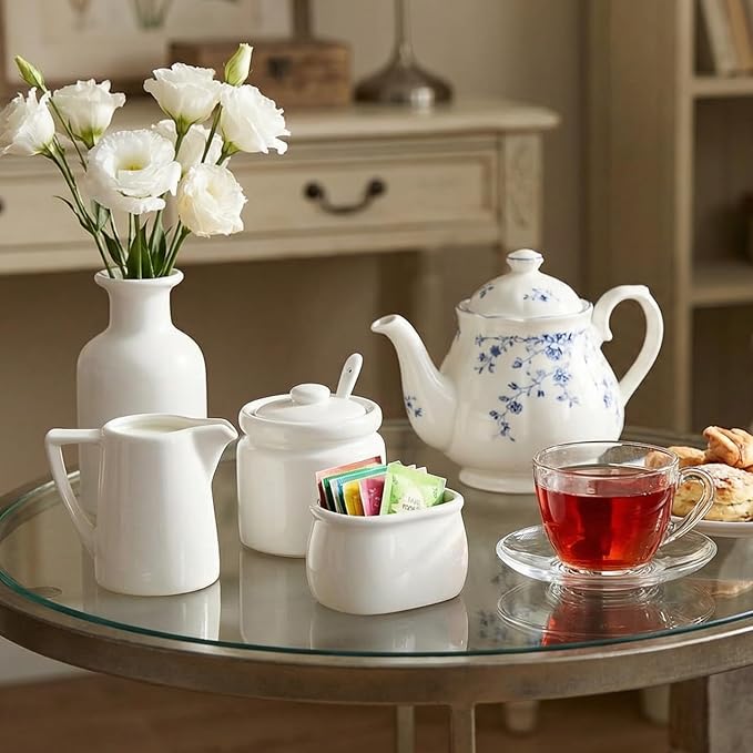 ZENFUN Set of 4 Porcelain Creamer and Sugar Set with Saucer, Sugar Bowl with Lid and Spoon, Cream Pitcher, Sweetener Holder, Coffee Serving Set for Kitchen Home Cafe Christmas Party, Restaurant
