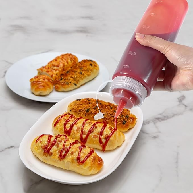 Katfort Condiment Squeeze Bottles Ketchup Dispenser 2PCS 24 oz Plastic Sauce Squirt Bottle with Cap Lids, Pancake Squirt Bottles for Sauces Liquids Mustard BBQ Dressing Pancake Art