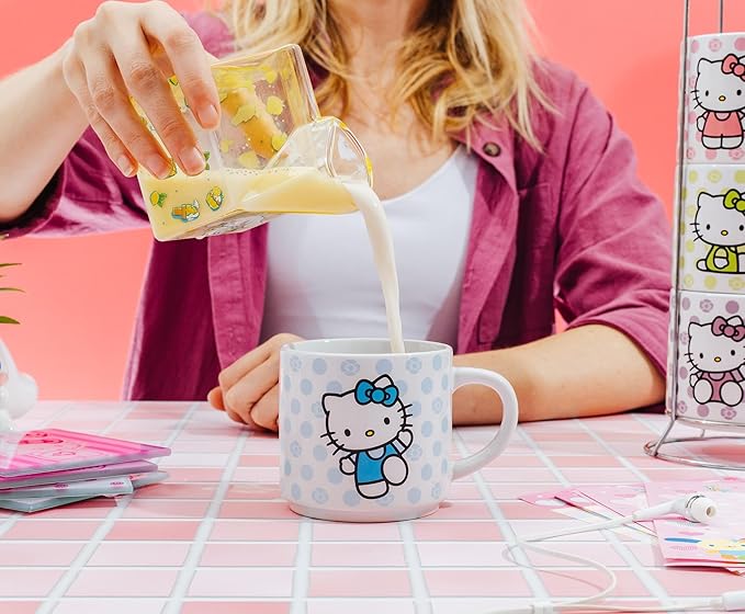Silver Buffalo Sanrio Hello Kitty and Friends Featuring Cinnamoroll Lemons Glass Milk Cup, 11.9 ounces