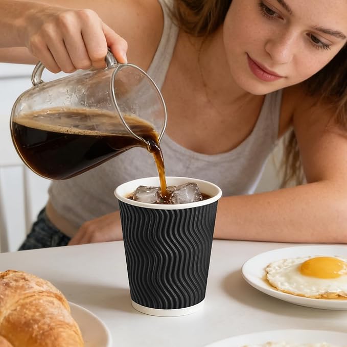 BYSNOW 100 Pack 8 oz Coffee Cups with Lids, Disposable Insulated Hot Cups To Go Paper Coffee Cups, Corrugated Ripple Wall Cup for Hot Drink, Office, Coffee Bar (Black 8 oz)