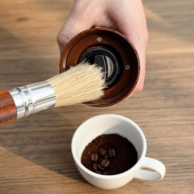 QFGasre 2Pcs Coffee Machine Cleaning Brush Espresso Brush Tools Accessories Wooden Handle and Natural Bristles Cleaning Tool Used on Group Heads Shower Screen Portafilter Home Kitchen