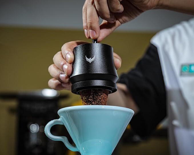 KNODOS Blind Espresso Shaker 58mm with Walnut Lid | Magnetic Dosing Cup for 58 mm Portafilters | Coffee Grounds Distribution Tool