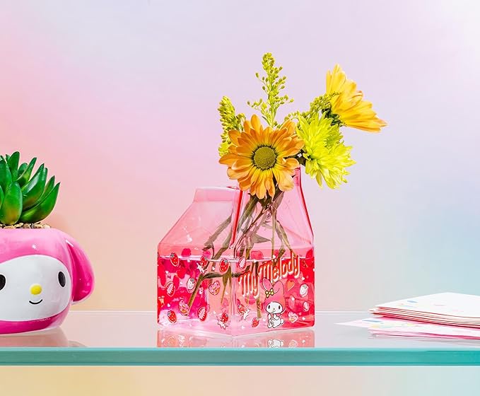 Silver Buffalo Sanrio Hello Kitty and Friends Featuring My Melody Strawberries Pink Glass Milk Cup, 11.9 Ounces