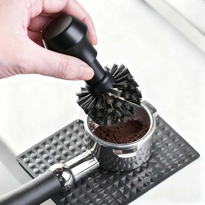 Portafilter Cleaning Brush, Professional Barista Espresso Coffee Cleaning Brush Tool with Wooden Black Handle for Breville Espresso Machine Portafilter Basket (58MM)