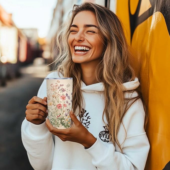 Wild Flower Tumbler 20 oz, Stainless Steel Travel Mug with Leak-Proof Lid and Retractable Straw, Floral Insulated Cup for Coffee, Tea and Iced Drinks, Birthday and Christmas Gifts for Women