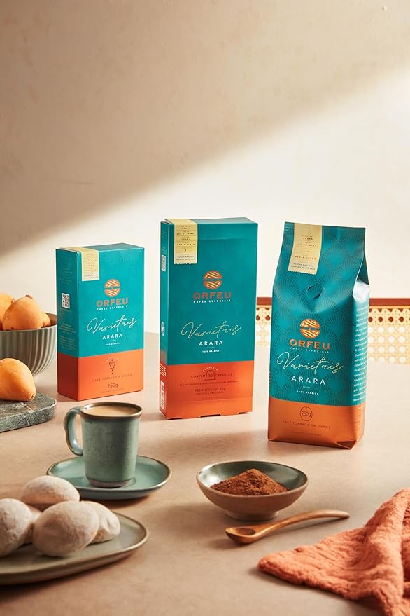 Arara Roasted and Ground Coffee 8.8 oz – Notes of Brown Sugar, Garapa and Coffee Honey – Balance and Natural Sweetness – Café Orfeu