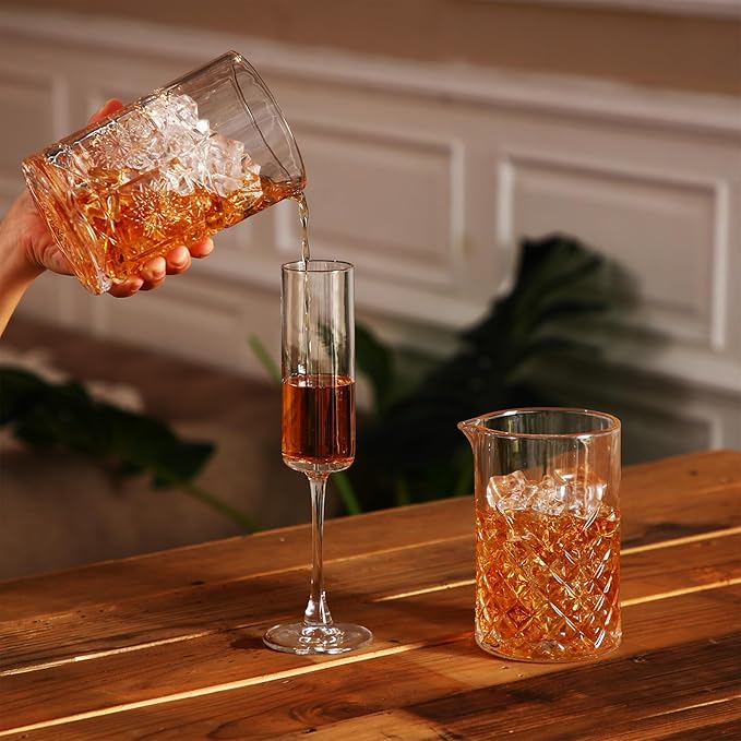 Inbagi 4 Pcs Cocktail Mixing Glass 23.67 oz Cocktail Shakers Stirring Glass Thick Bottom Crystal Glasses Stable Mixing Cups for Drinks Bartender Home Bar Accessories Tools