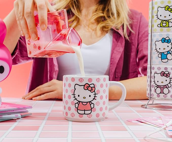 Silver Buffalo Sanrio Hello Kitty and Friends Featuring My Melody Strawberries Pink Glass Milk Cup, 11.9 Ounces