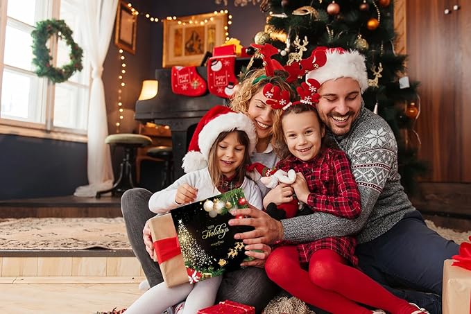 Christmas Premium Chocolate Gift Box – Gourmet Assortment with Chocolate Pretzels, Maple Nuts, Yogurt Pretzels & Milk Chocolate Caramels – Perfect for Holidays, Birthdays