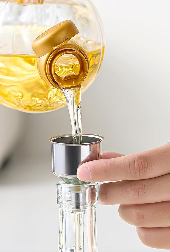 4 Pcs Olive Oil Dispenser Bottle for Kitchen,17oz Clear Glass Oil and Vinegar Dispenser Bottle Set, Classic Coffee Syrup Dispenser with 4 Stainless Steel Spouts and 1 Funnel (Square)