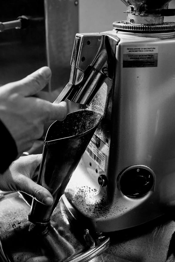 Bristot Classico Ground Espresso – Intense & Creamy Medium Roast Italian Coffee – For Moka, French Press & Pour Over – 8.8 oz (250g)