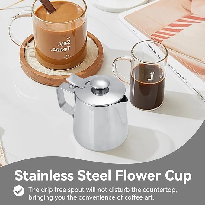Milk Frother Cup with Lid, 350ML Milk Frothing Pitcher Milk Steamer Cup Latte Art Pitcher Stainless Steel Jug Coffee Creamer Container Creamer Dispenser with Lid for Latte Coffee Art