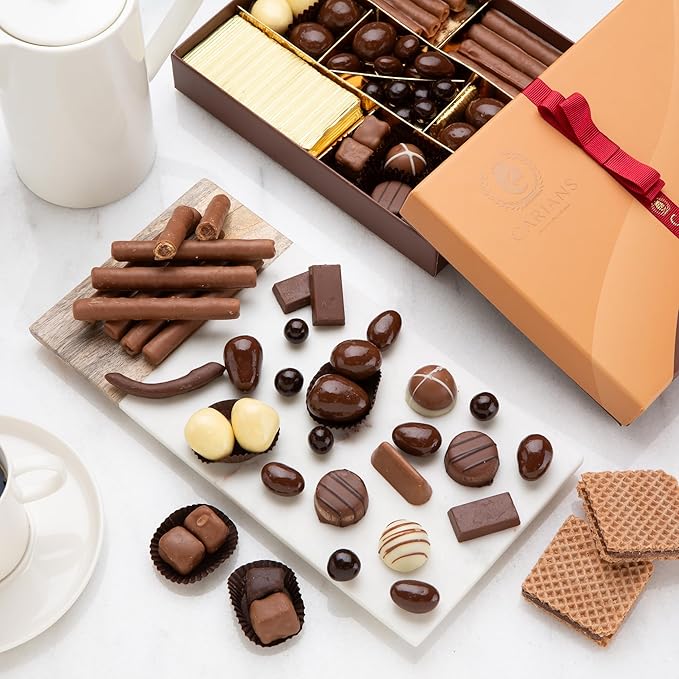 CARIANS Chocolate Gift Box, Luxury Assortment Pralines, Chocolate Covered Turkish Delights, Dragees with Strawberry, Pistachio, Hazelnut, Great For Gift Giving, Christmas, Thanksgiving, Anniversary