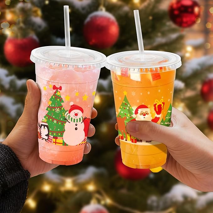 Clawsoff Christmas 20 OZ 50 Pack Plastic Cups with Lids and Straws, Sturdy Food Safe Iced Clear Coffee Cups Disposable Smoothie Cups for Cold Drinks