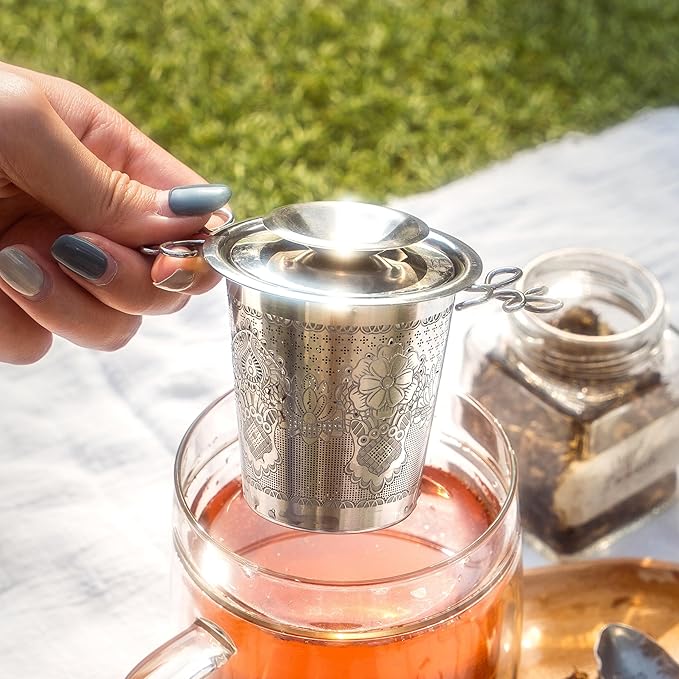 Luxury Tea Strainer Set - Stainless Steel Infuser with Diamond Patterns, Crystal Accent Chain, Fine Mesh Filter & Ergonomic Handle for Loose Leaf Tea