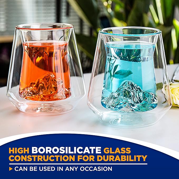 NutriChef Double-Wall Insulated Drinking Glasses - 8 oz Set of 2 Mugs, Insulated Tumblers for Hot or Cold Drinks, Coffee, Soda, Cocktails and More - Microwave and Dishwasher Safe, Sweat-Free Design