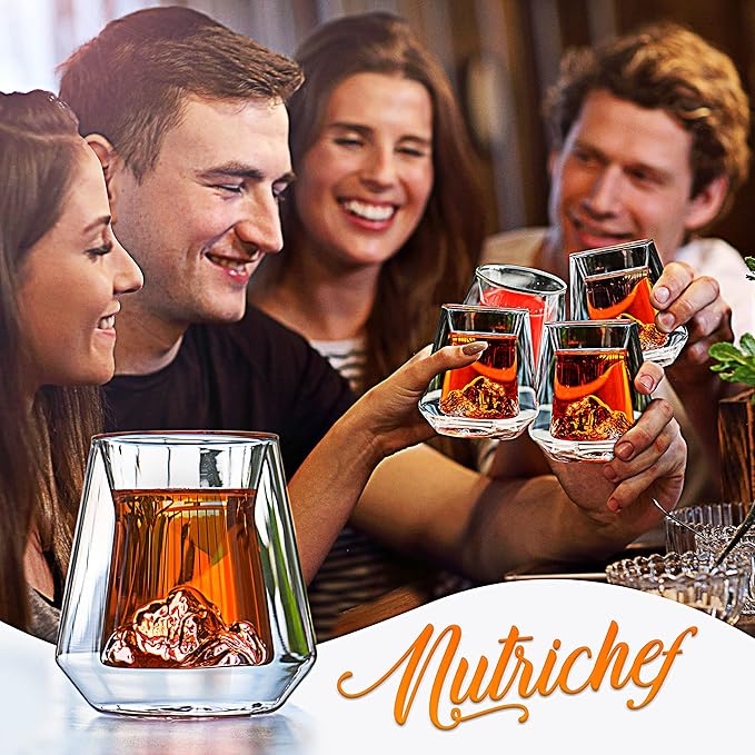NutriChef Double-Wall Insulated Drinking Glasses - 8 oz Set of 2 Mugs, Insulated Tumblers for Hot or Cold Drinks, Coffee, Soda, Cocktails and More - Microwave and Dishwasher Safe, Sweat-Free Design